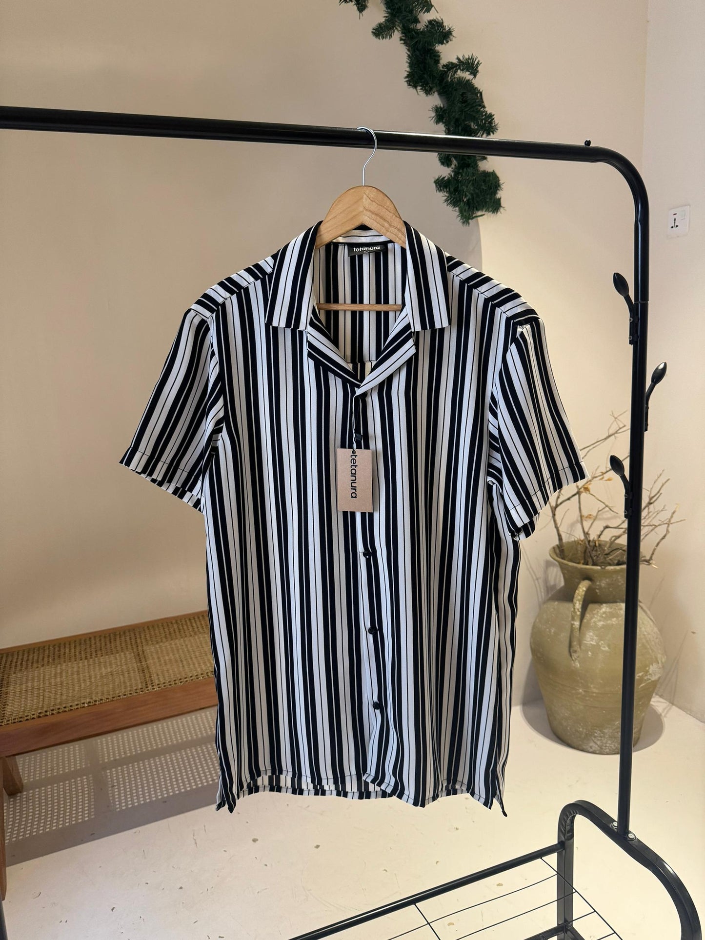 Black white stripe shirt
