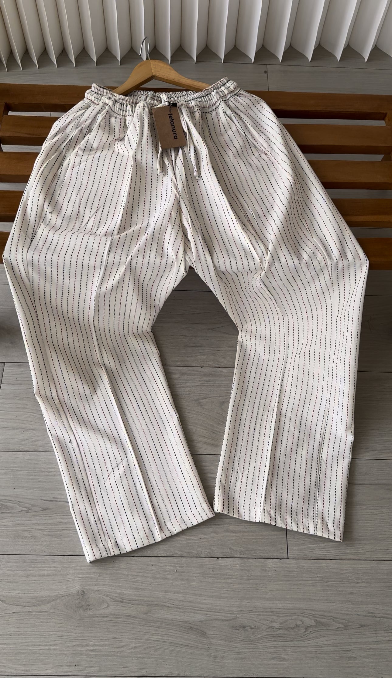 Cream dot line pants