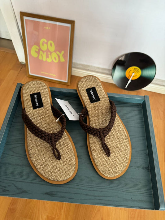 Island slipper (2 COLORS).