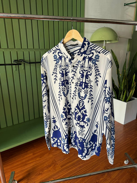 White blue plant print long sleeve shirt