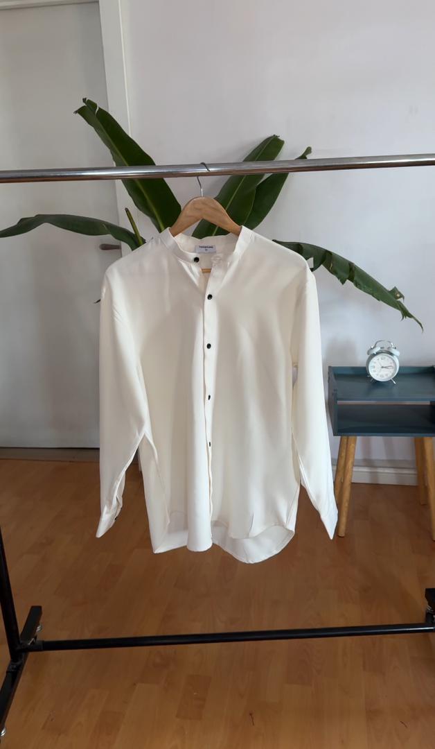 White band collar long sleeve shirt