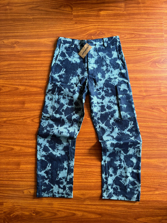 Blue tie dye pattern pant