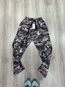 Black blue white comic print pant