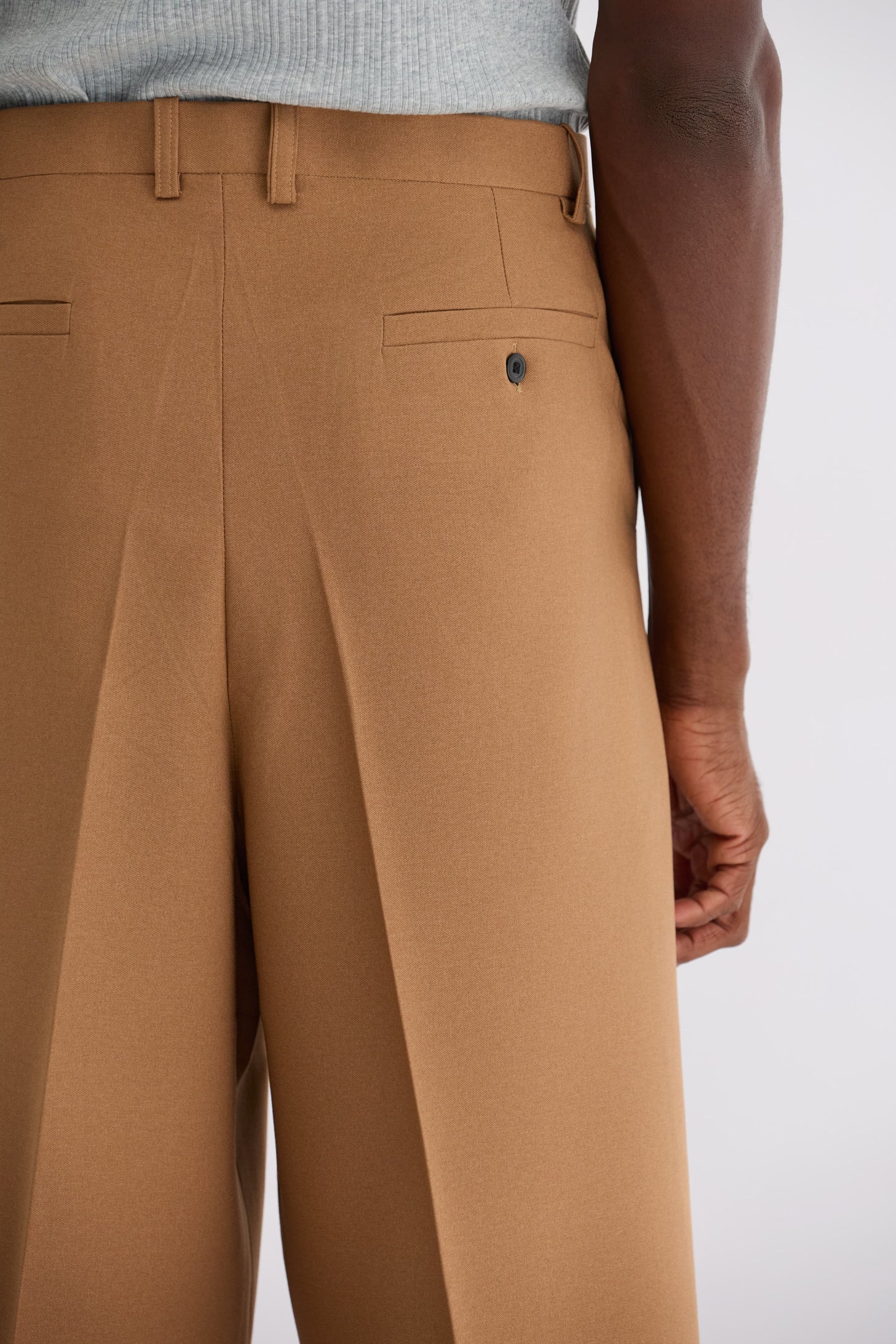 Tetanura Knee shorts - Camel