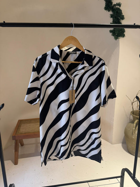 White black zebra print shirt