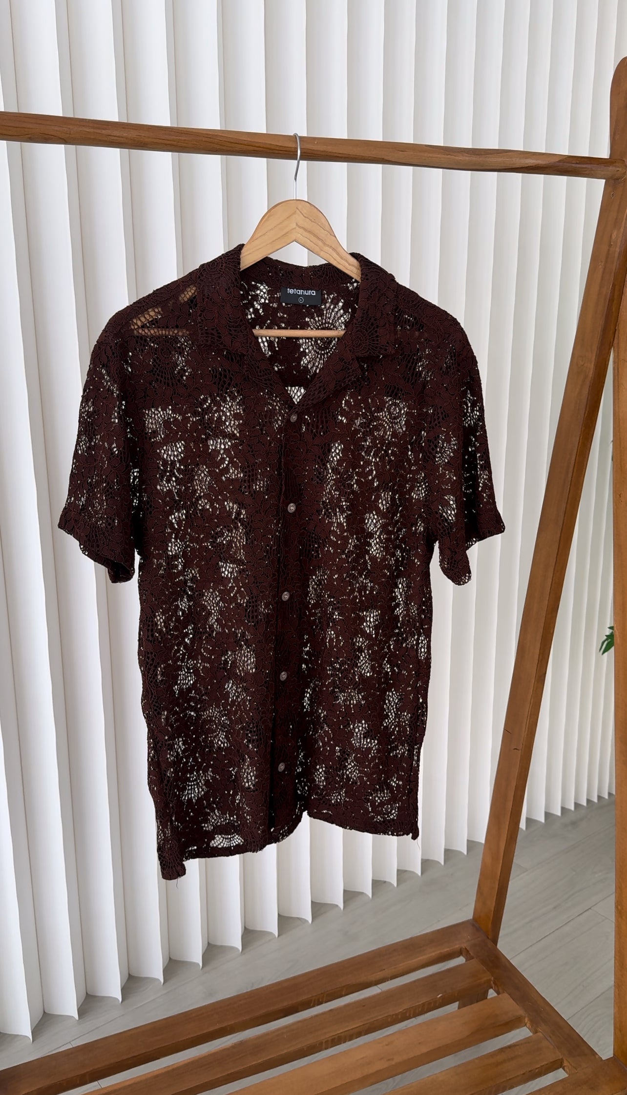 Brown floral pattern lace shirt