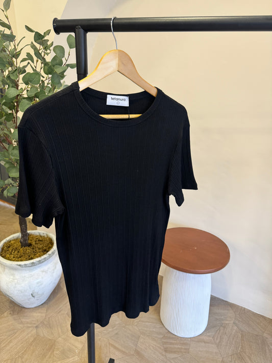 Body hug shirts (3 COLORS)