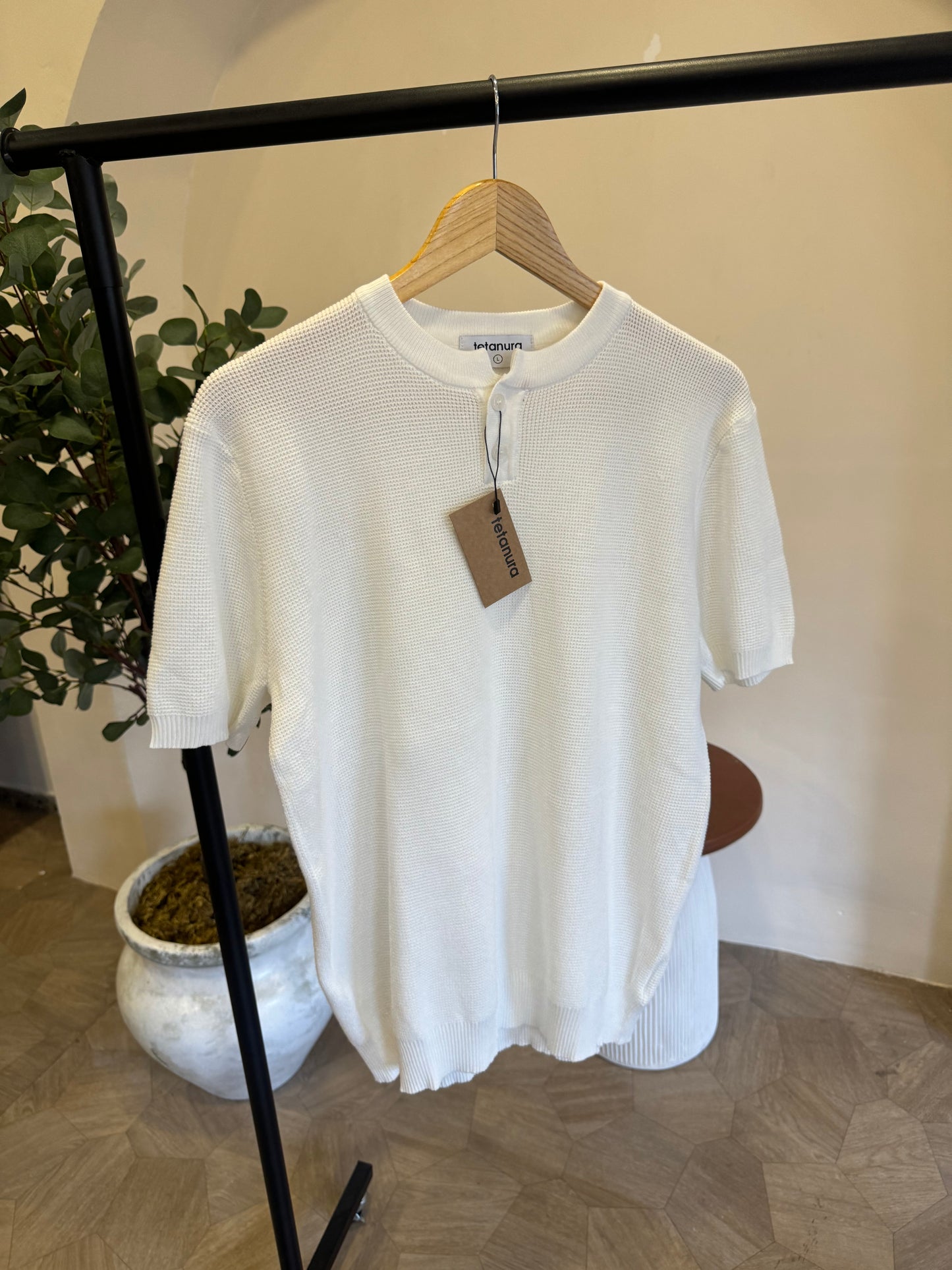 No collar knitwear