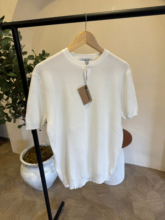 No collar knitwear