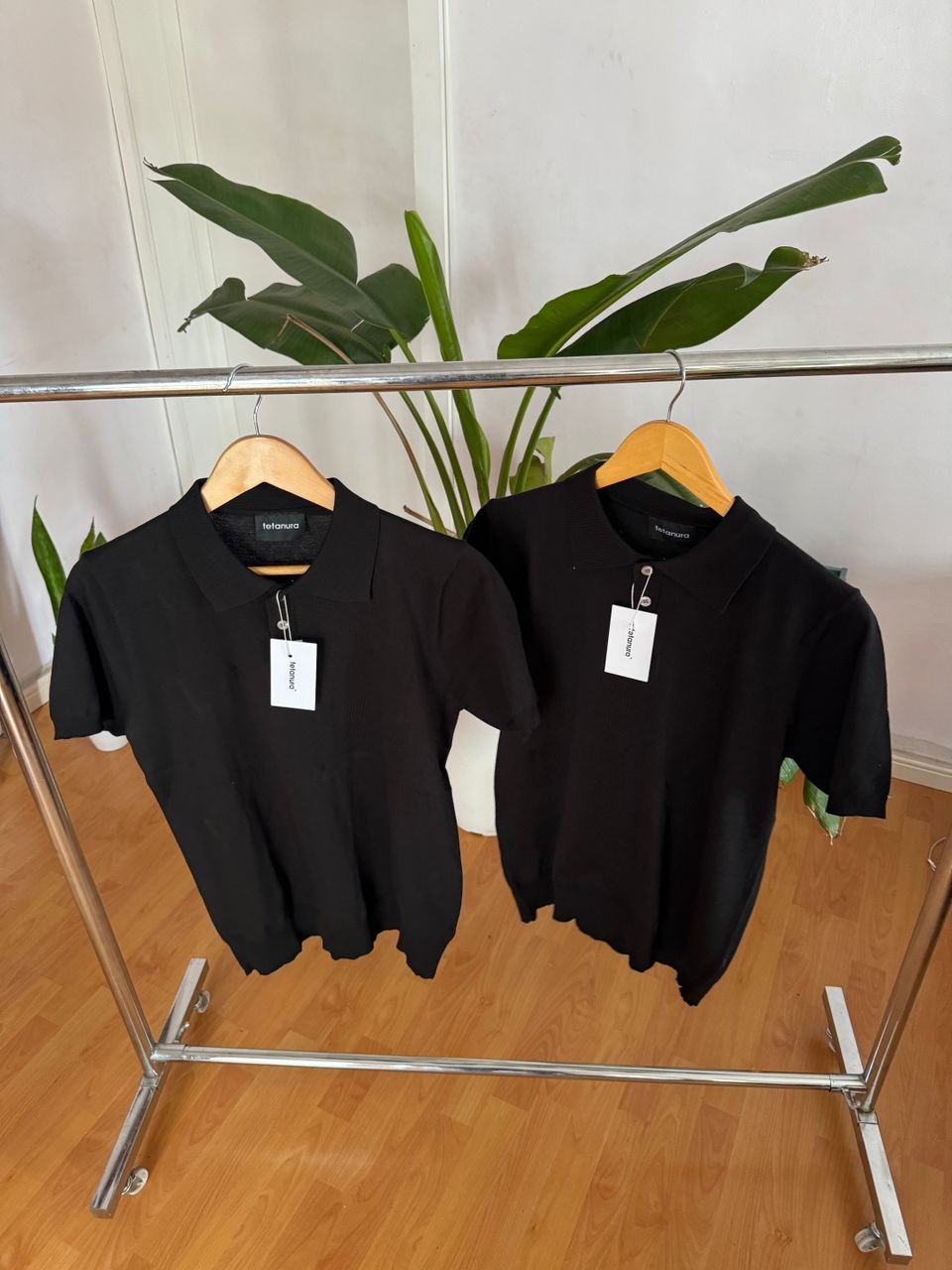 Black Plain short sleeve knit shirt