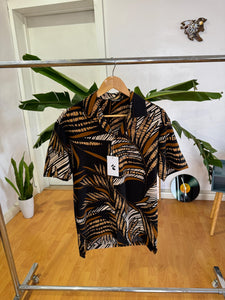 Black brown leaves print shirt