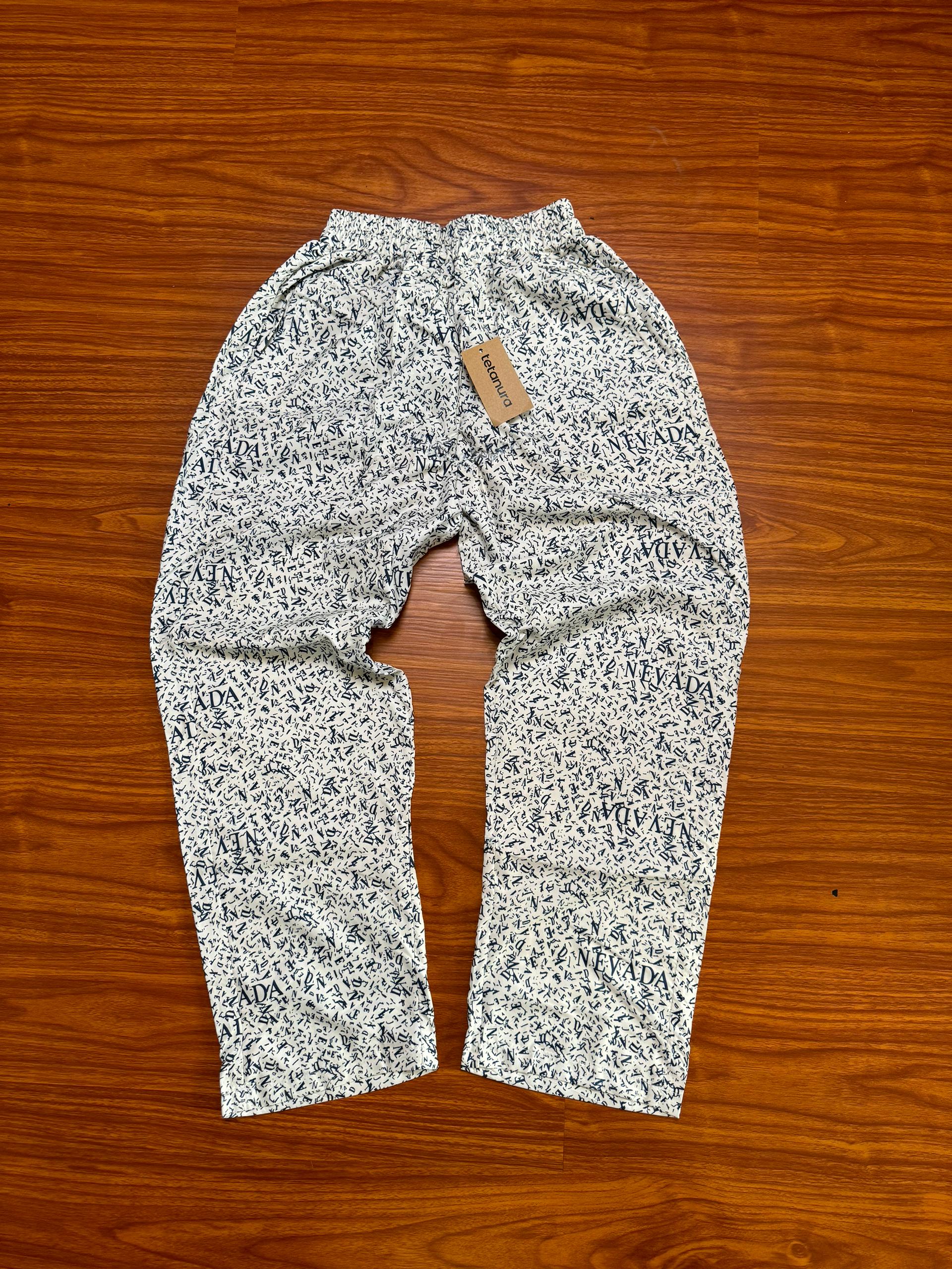 White mini letter print pant